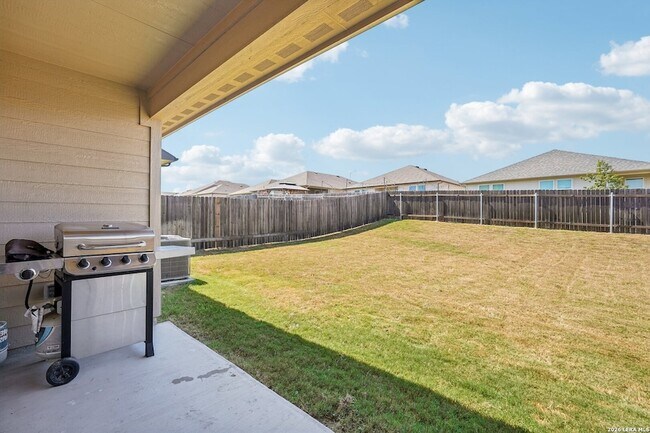 Building Photo - 841 Bahia Pl