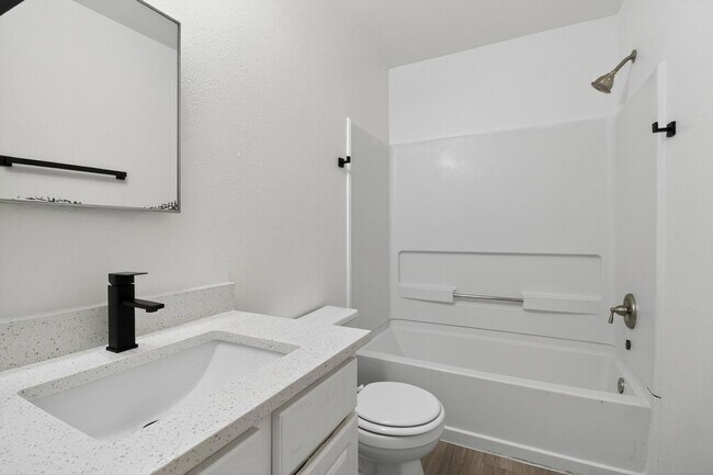 Building Photo - 1200 Keeshond Pl