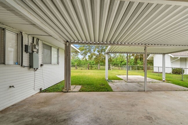 Building Photo - 428 Ruth Dr