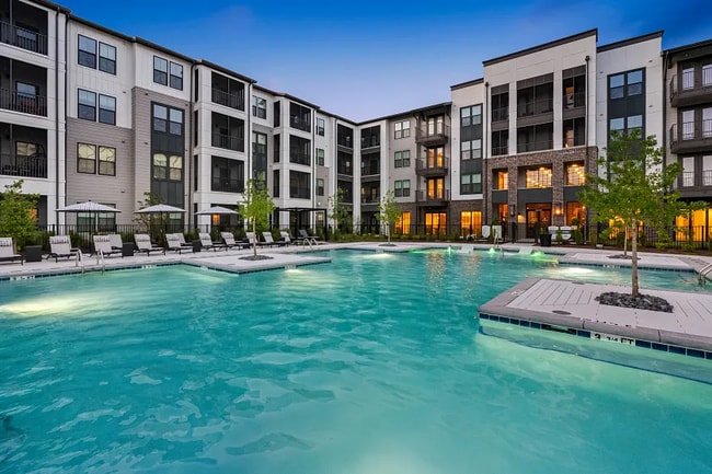 Building Photo - 1001 Broadbank Dr