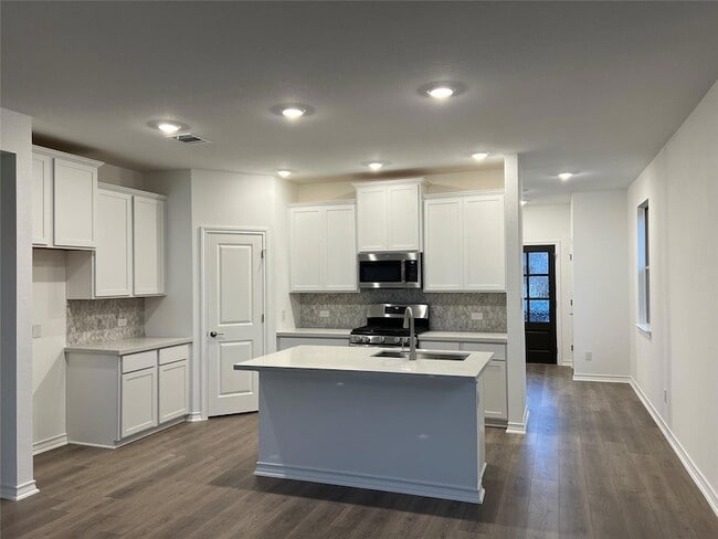 Building Photo - 497 Papaya Dr