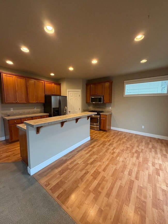 Building Photo - 3-Bed/2.5 Bath + Office & Bonus Room on Quiet Dead-End Street