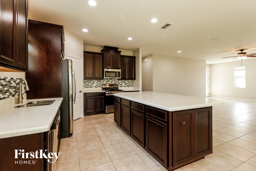 Building Photo - 1019 Nathan Ridge Rd