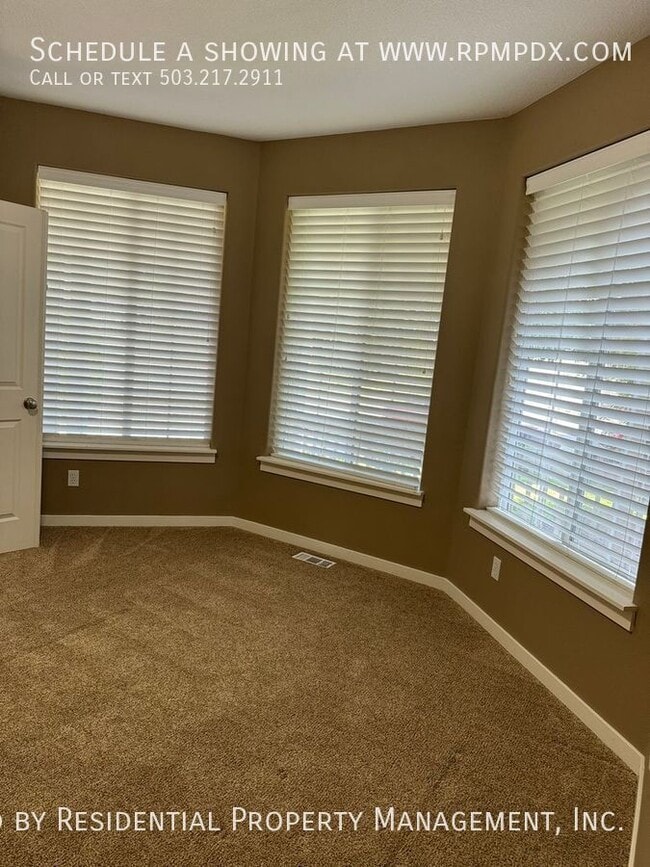 Building Photo - 12490 SW Winterview Dr