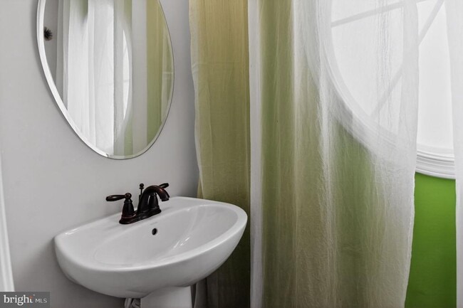 Building Photo - 22609 Winding Woods Way