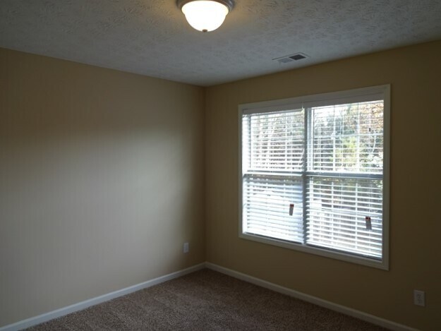 Building Photo - 1203 Kern Cv