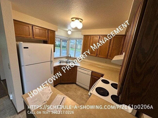 Building Photo - 640 Bavarian Ln SE