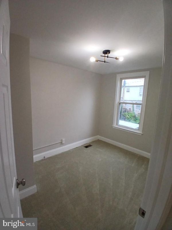 Building Photo - 3323 Elmley Ave