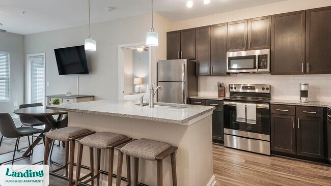 Building Photo - 915 Brentmoor Dr