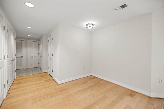 Building Photo - 777 7th St NW