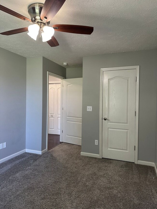 Building Photo - 2024 Stafford Dr
