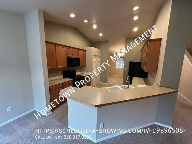 Building Photo - 2406 Pleasanton Ct SE