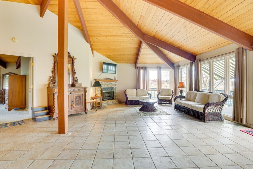Building Photo - 189 Flint Ridge Rd