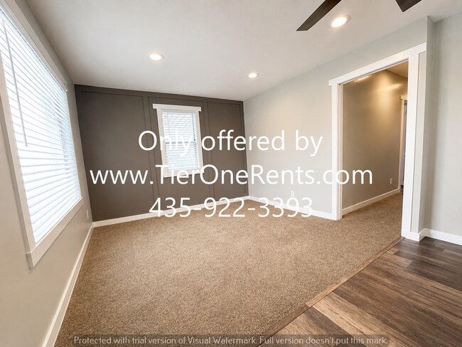 Building Photo - This property offers a NO DEPOSIT option available for qualified renters!