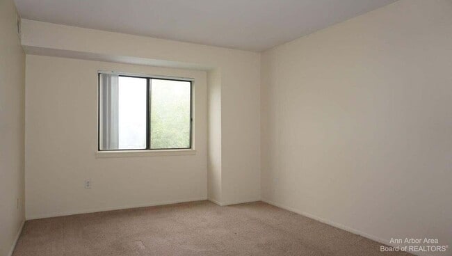 Building Photo - FOR RENT! | 2 bedroom Condo