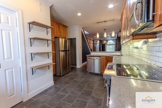 Building Photo - 503 S East Ave
