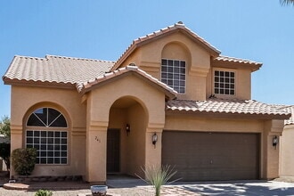 Building Photo - 261 Mariposa Way
