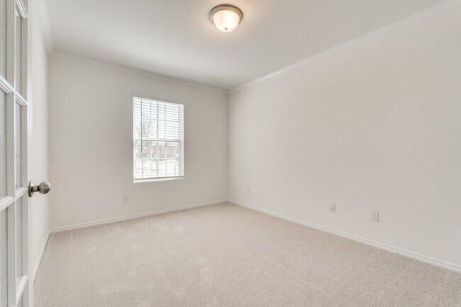 Building Photo - 16025 Malaya St