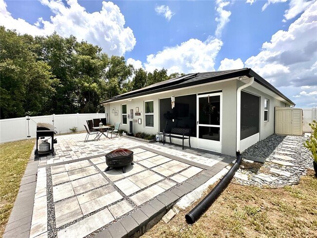 Building Photo - 144 Foxtail Loop