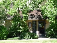 Building Photo - 2 BLOCKS TO GREEN LAKE PARK!