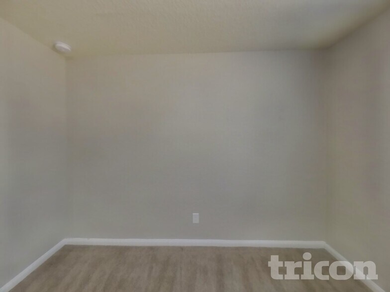 Building Photo - 6803 Luckey Tree