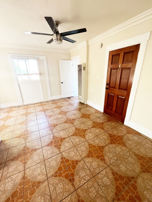 Building Photo - 744 Pine Ave