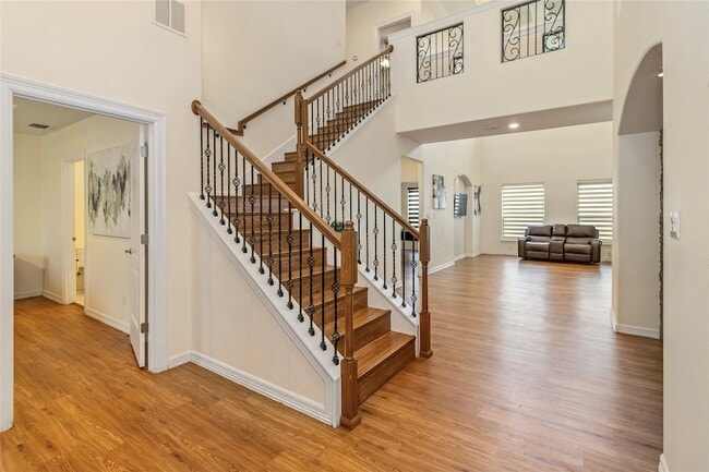 Building Photo - 2016 Santa Fe Cir