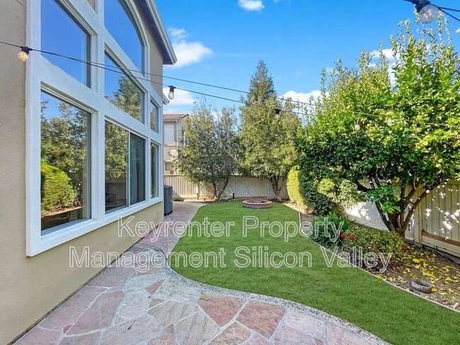 Building Photo - 3825 Venus Ct