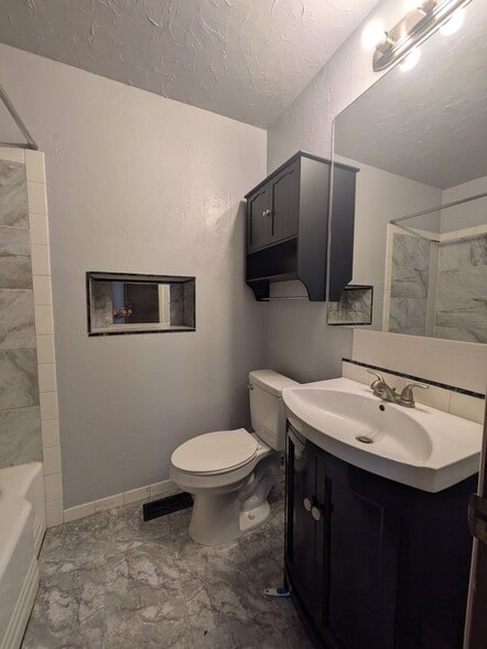 Building Photo - 1225 NW 98th St
