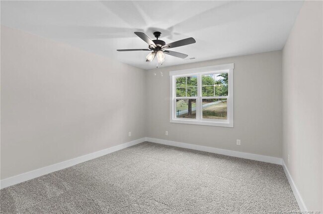 Building Photo - 22 S Shamrock Dr