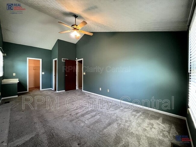 Building Photo - 767 Lindenhaven Rd