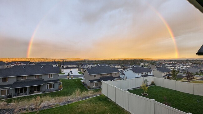 Building Photo - Charming North Spokane Home in a Quiet Neighborhood