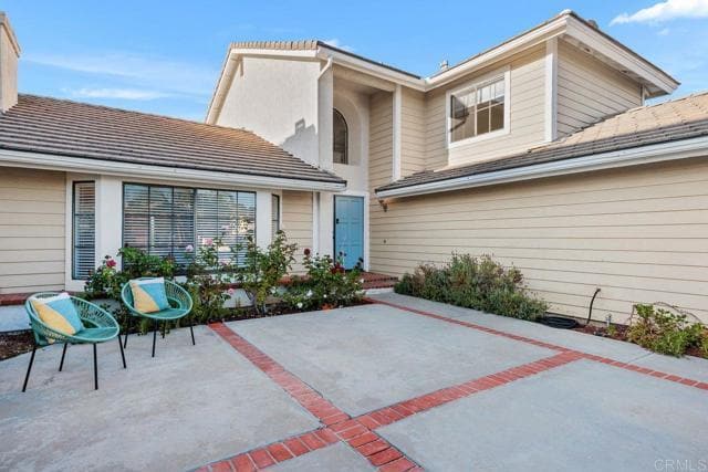 Building Photo - 9346 Laurentian Dr