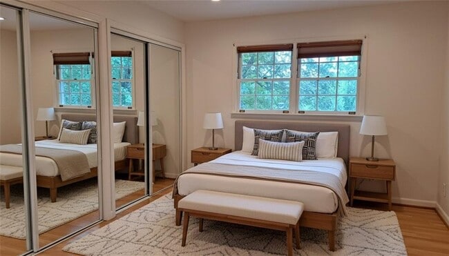 Building Photo - 1176 Converse Dr NE