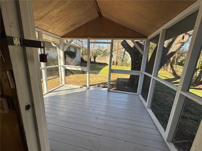 Building Photo - 5026 Chamblee Tucker Rd