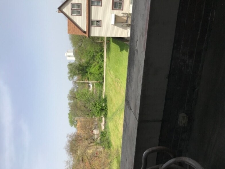 Building Photo - 7116 S Harvard Ave