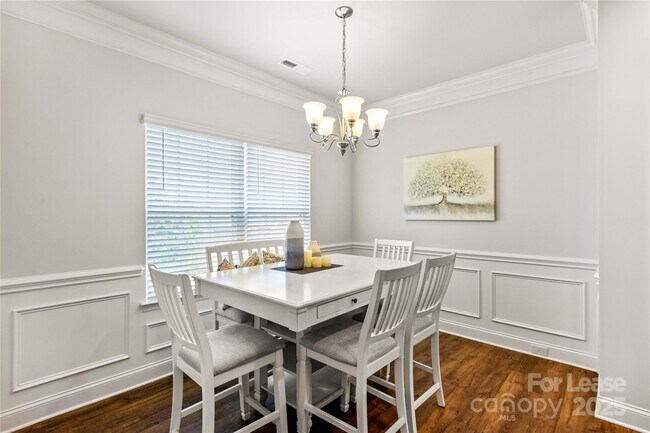 Building Photo - 108 Fleming Dr