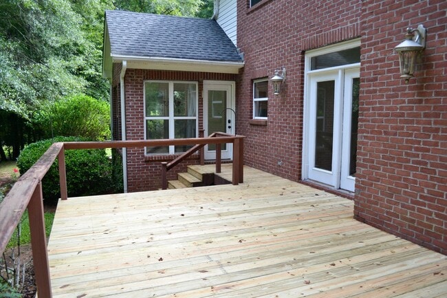 Building Photo - 7330 Society Hill Rd