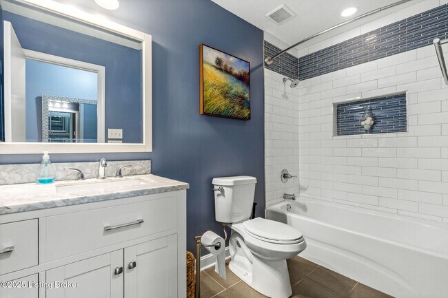 Building Photo - 8715 US-42