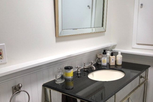 bath (hall) - 13902 Calvert St