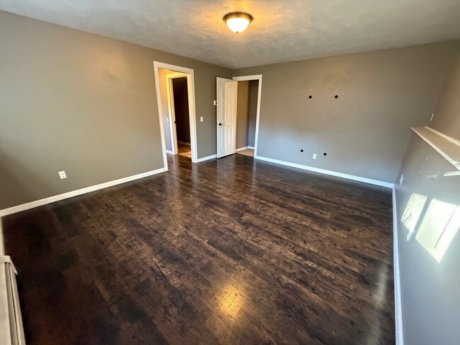 Building Photo - 503 N Yellowstone Ave