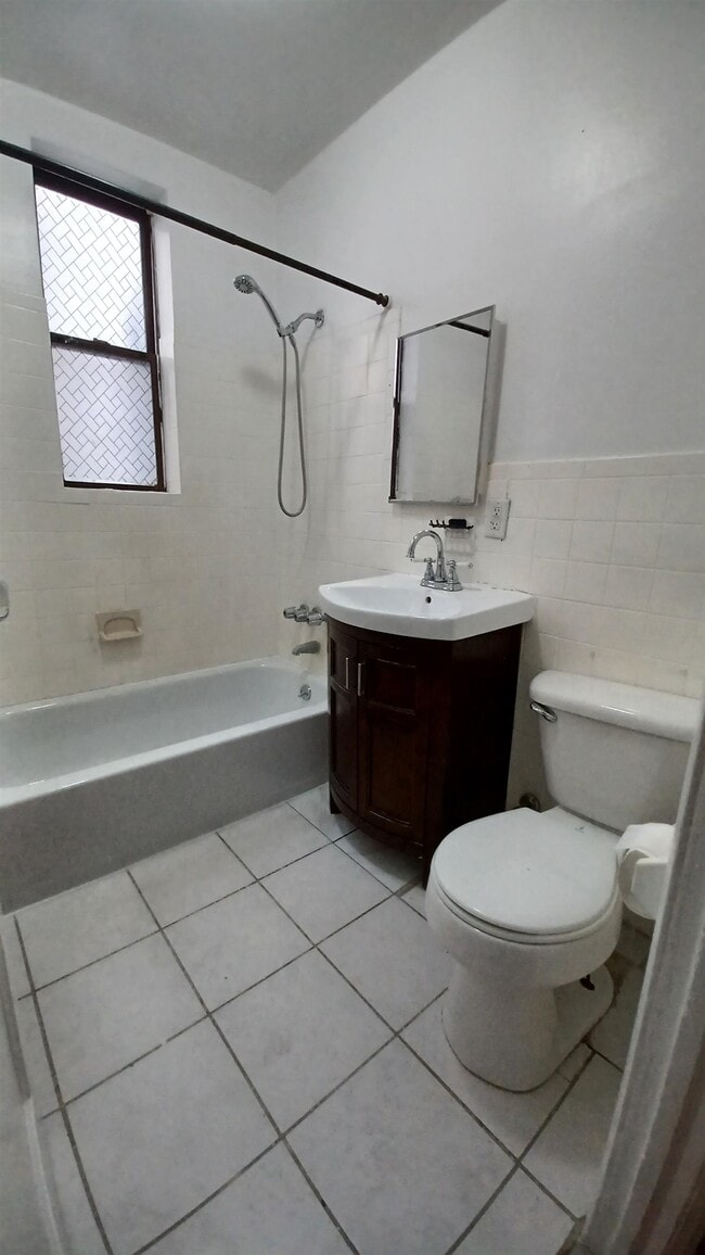 Building Photo - 7111 Palisade Ave