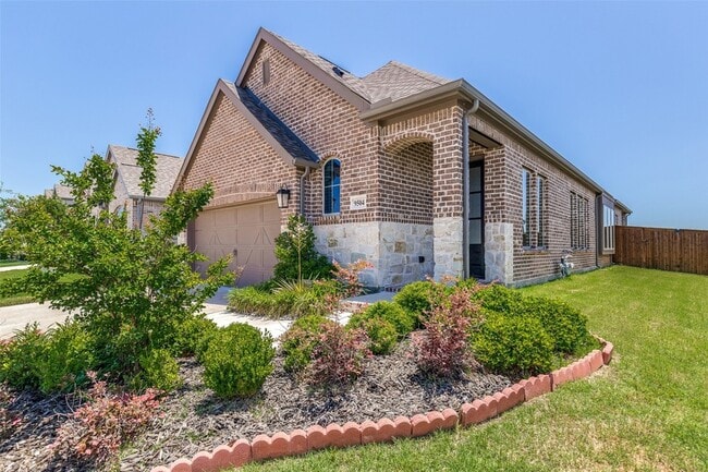 Building Photo - 9504 Longhorn Ln