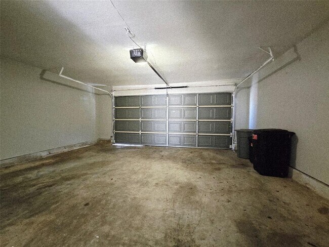Building Photo - 12625 Newbrook Dr
