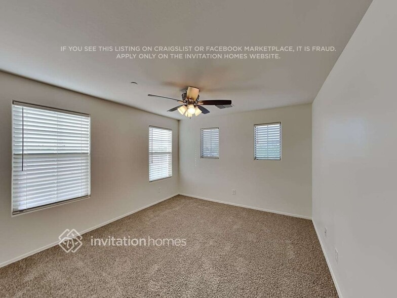 Building Photo - 320 N 56th Pl