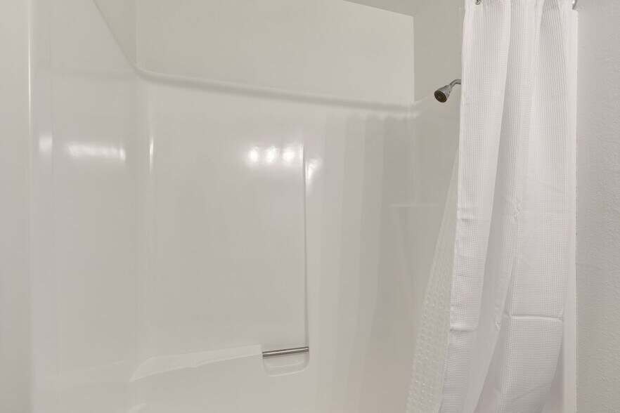 Building Photo - 11334 3rd Ave NE