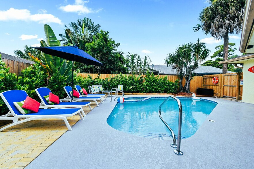 Building Photo - 9130 E Highland Pines Blvd