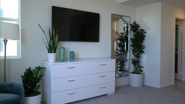 Building Photo - $4,400 - 4 Bed / 3.5 Bath Luxury Townhome in Suwerte Community in Otay Ranch
