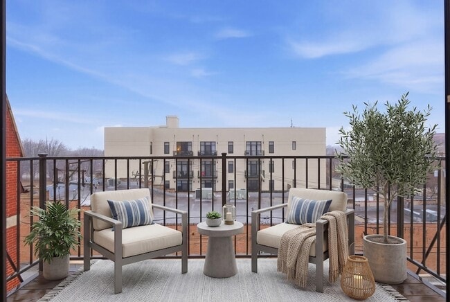 Building Photo - 4226 S Ellis Ave