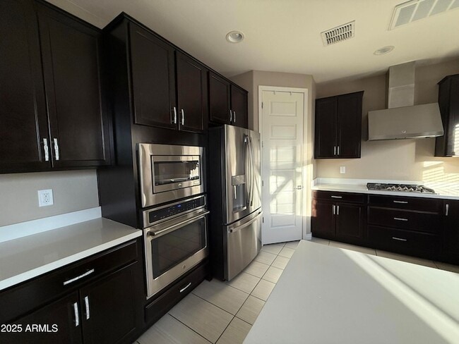 Building Photo - 4711 E Daley Ln